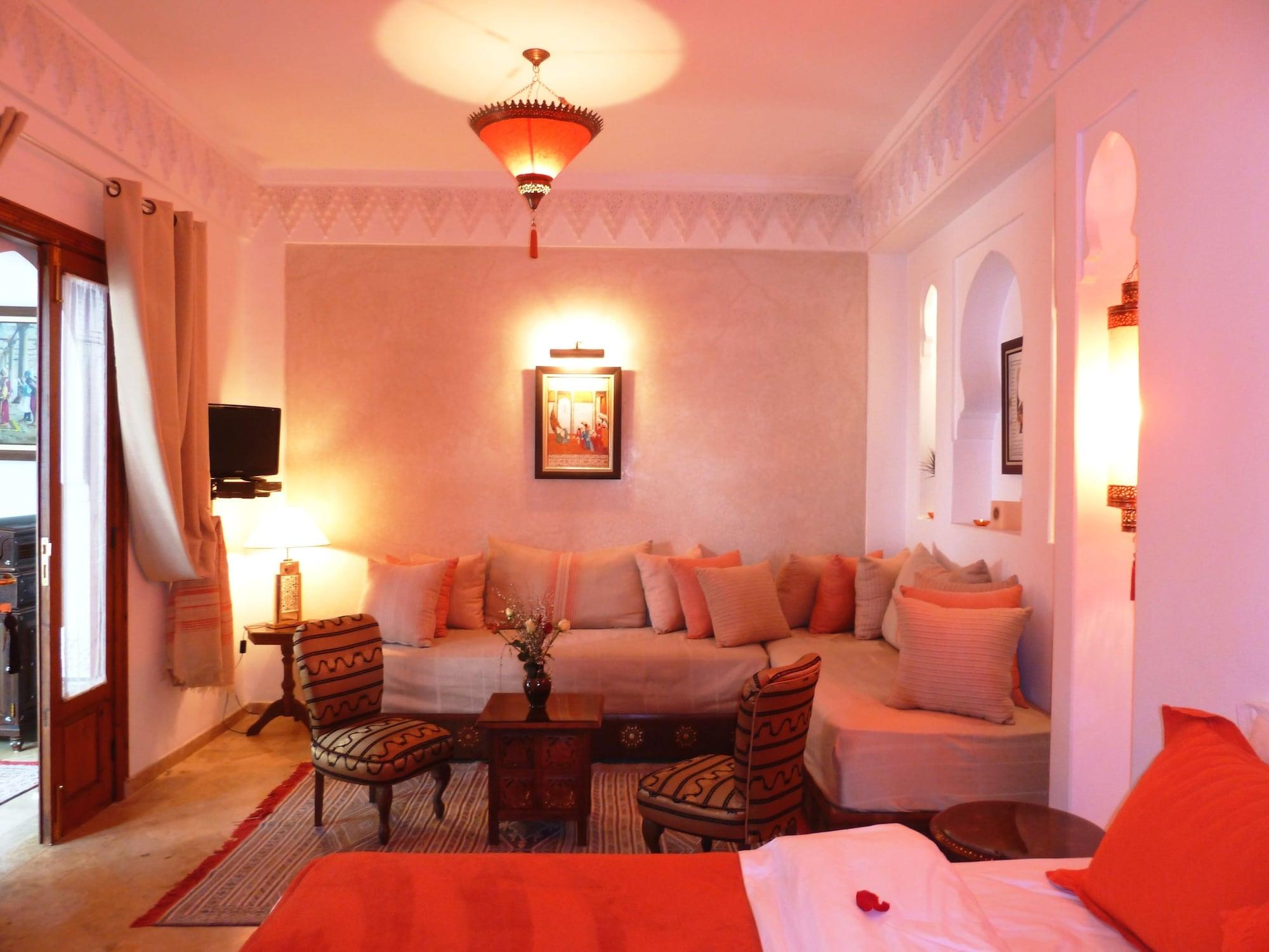 里亚德摩洛哥传统庭院住宅 马拉喀什 外观 照片 A room at the hotel