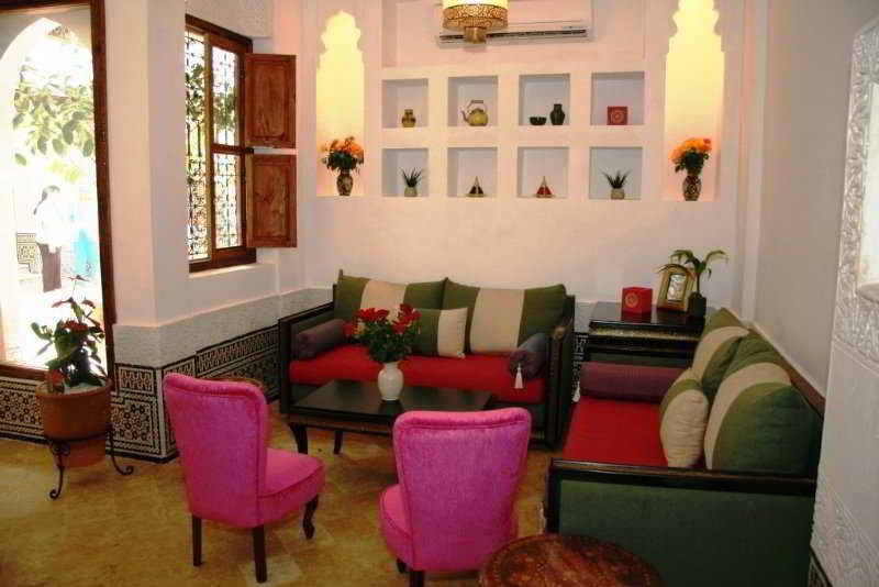 里亚德摩洛哥传统庭院住宅 马拉喀什 外观 照片 A Moroccan salon