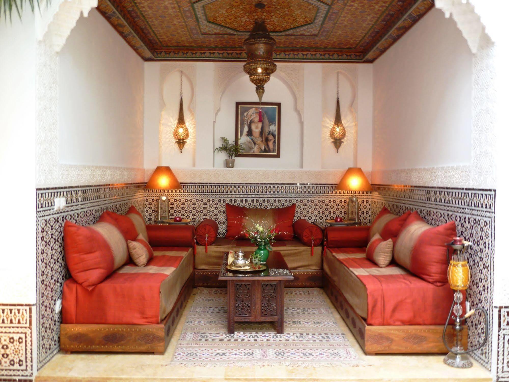 里亚德摩洛哥传统庭院住宅 马拉喀什 外观 照片 A Moroccan salon