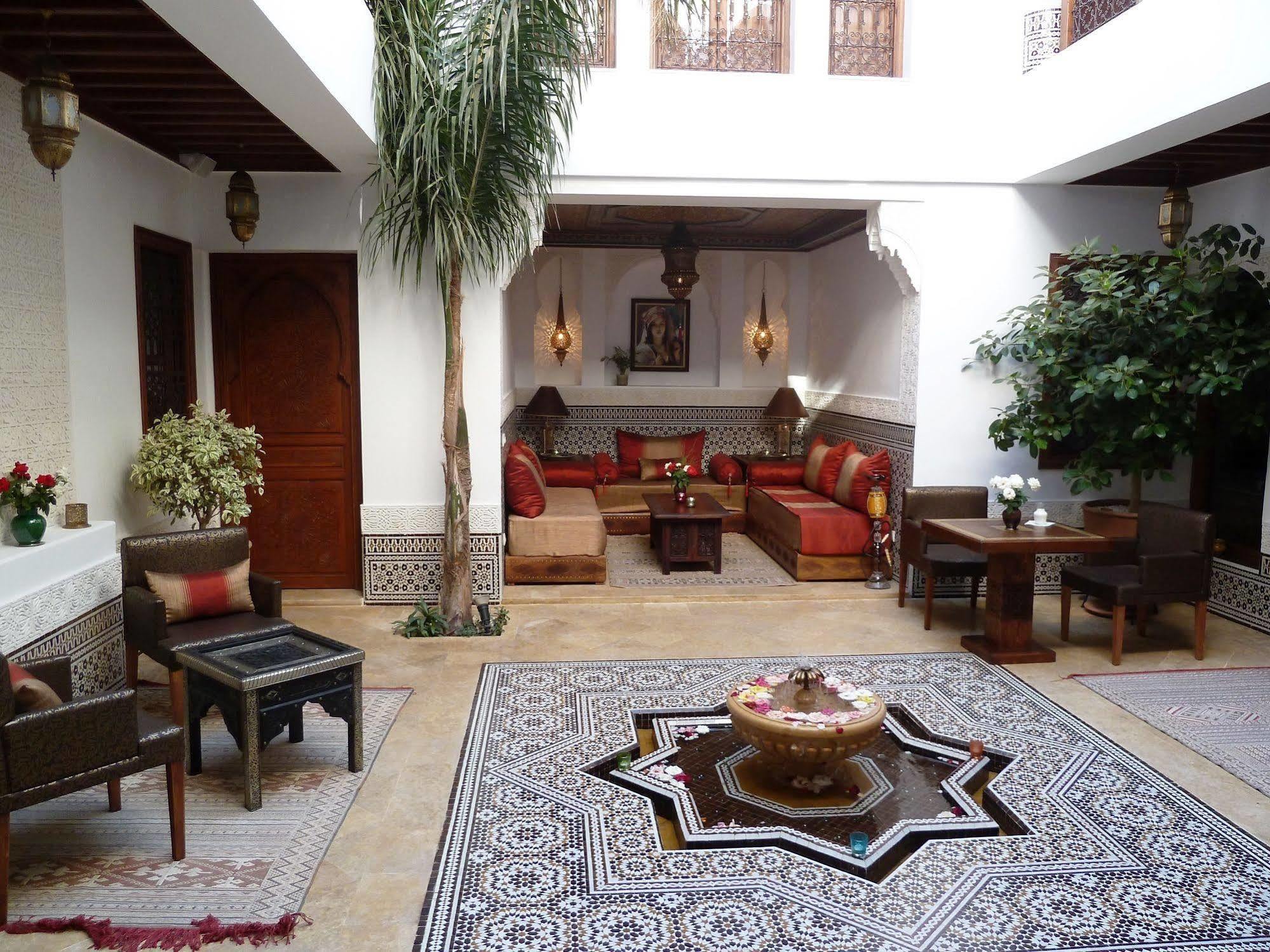 里亚德摩洛哥传统庭院住宅 马拉喀什 外观 照片 Riad Hotel in Marrakech